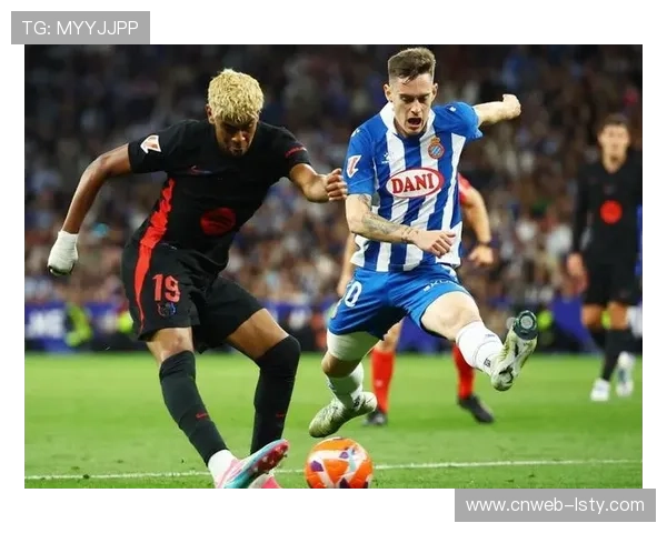 巴萨2-0绝杀西班牙人，多赛一场领跑西甲